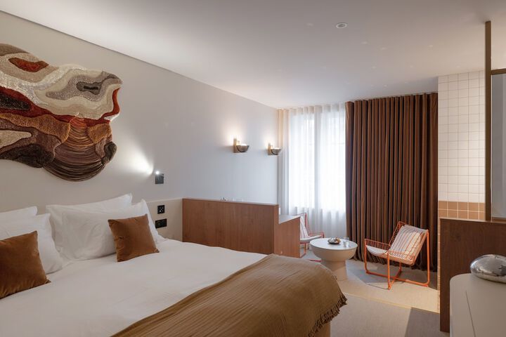 Room 218 of 780