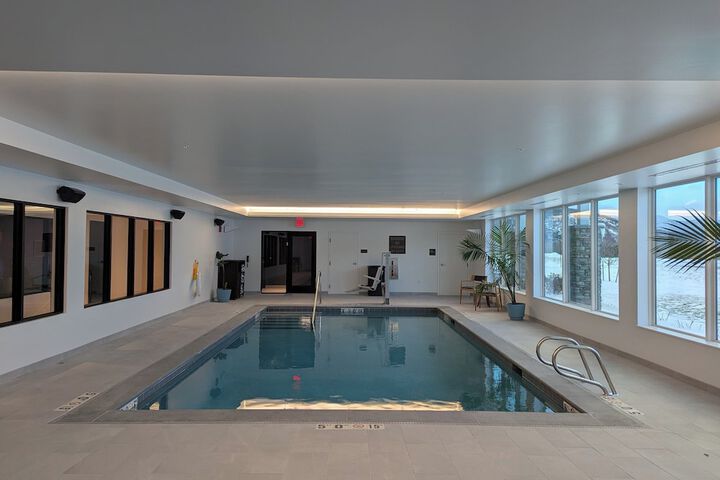 Swimming pool at Hotel Indigo North Conway by IHG