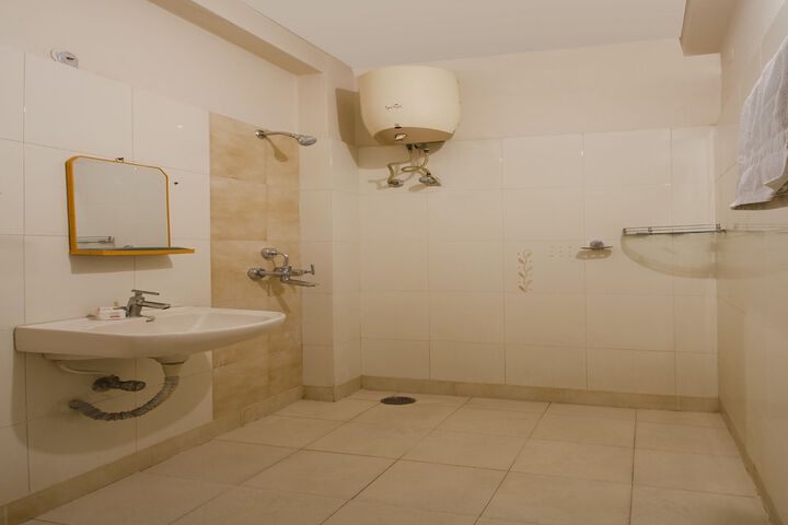 Room 15 of 17