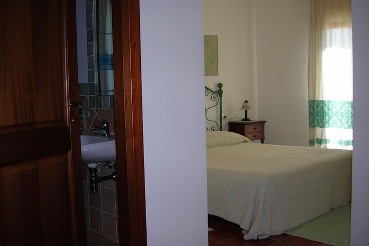 Room 5 of 46