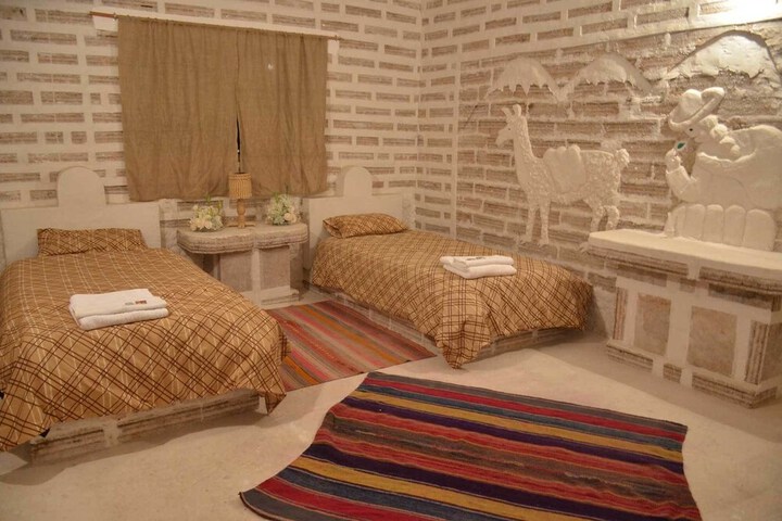 Room 4 of 14
