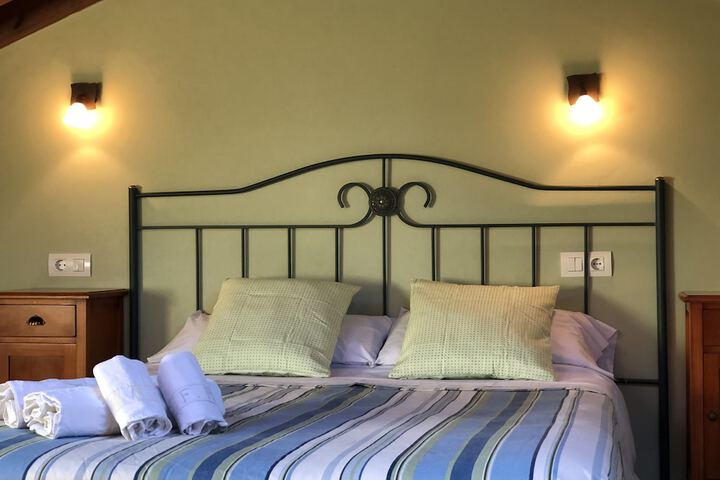 Room 3 of 34