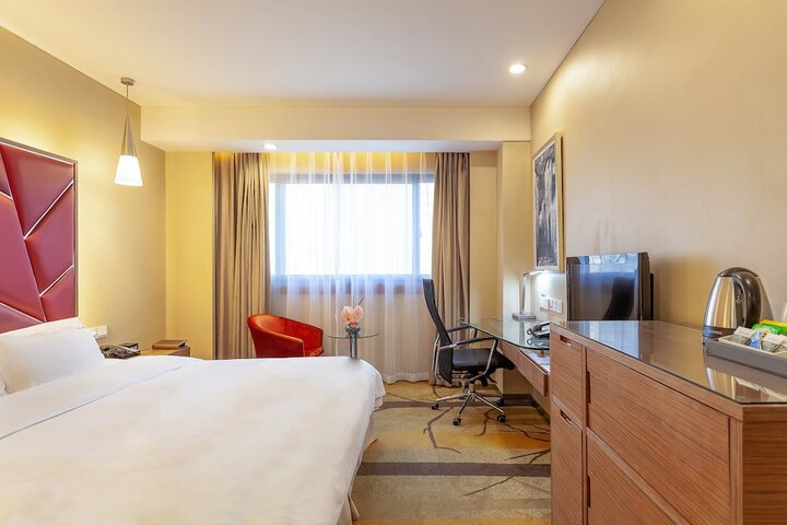 Room 28 of 127