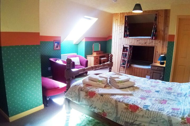 Room 4 of 57