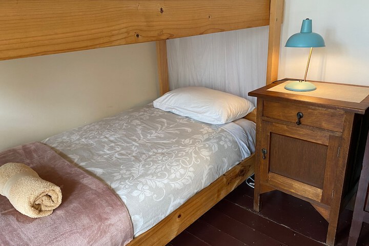 Room 32 of 128