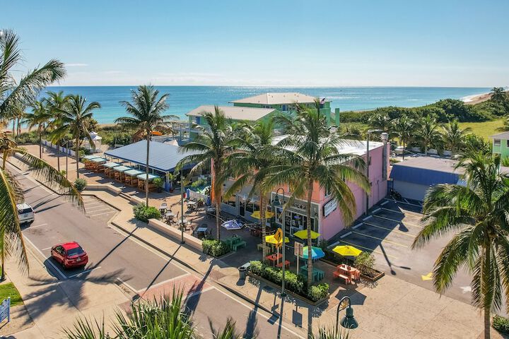 Beach bar