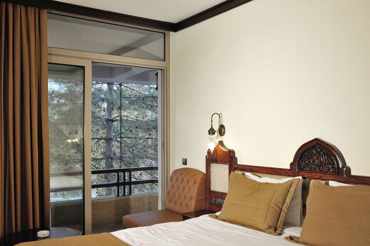Room 20 of 68