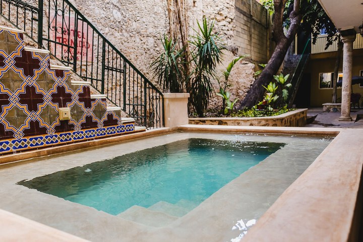 Pool 39 of 52