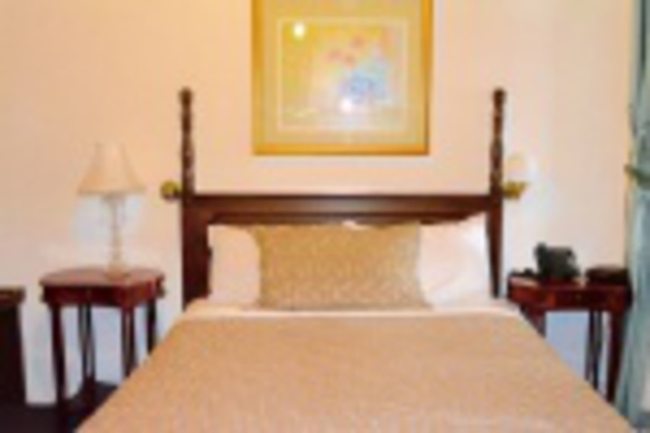 Room 593 of 768