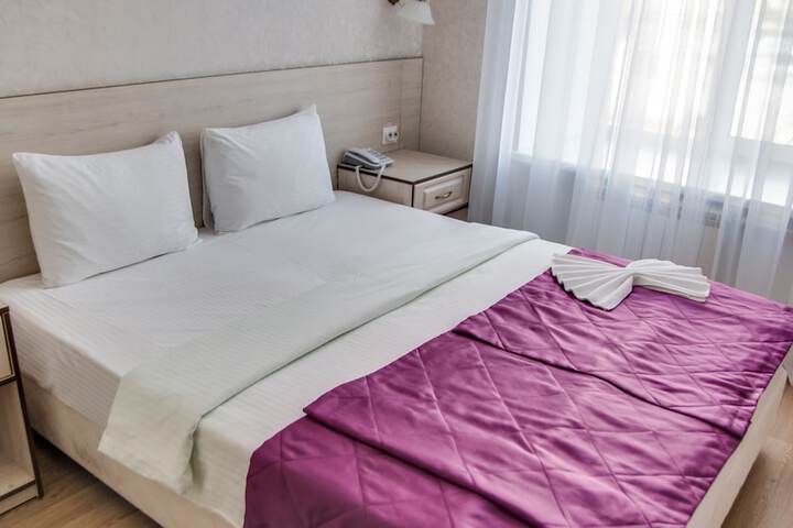 Room 16 of 30