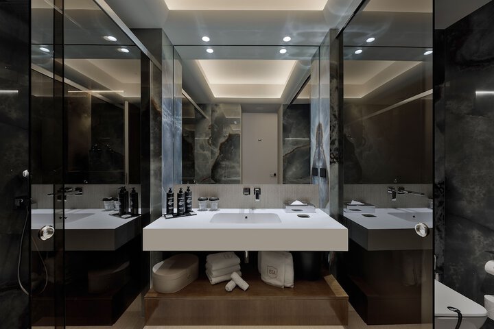 Room 35 of 51