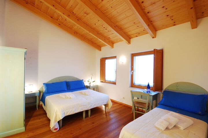 Room 4 of 29
