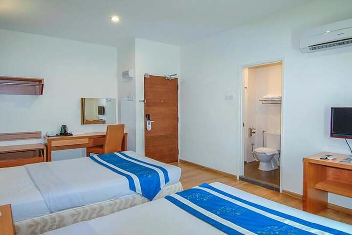 Room 5 of 30