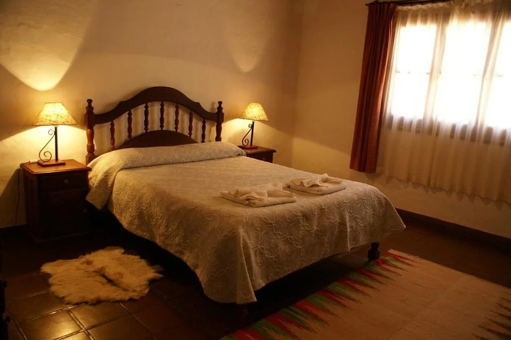 Room 4 of 11