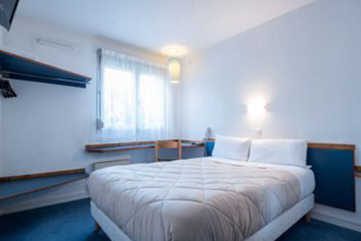 Room 3 of 11