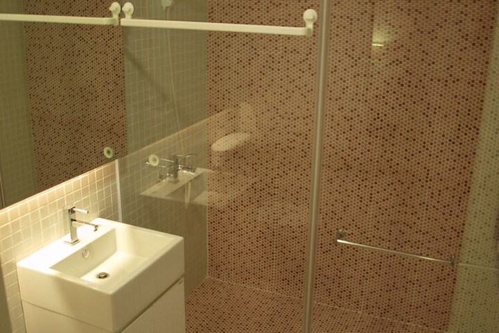 Room 20 of 66