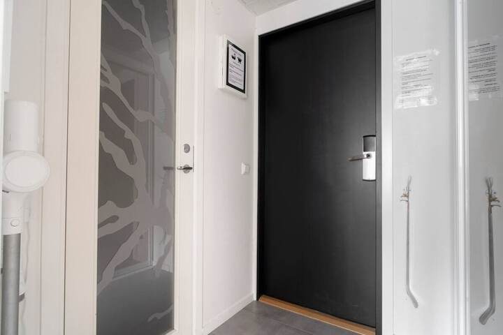 Room 329 of 865