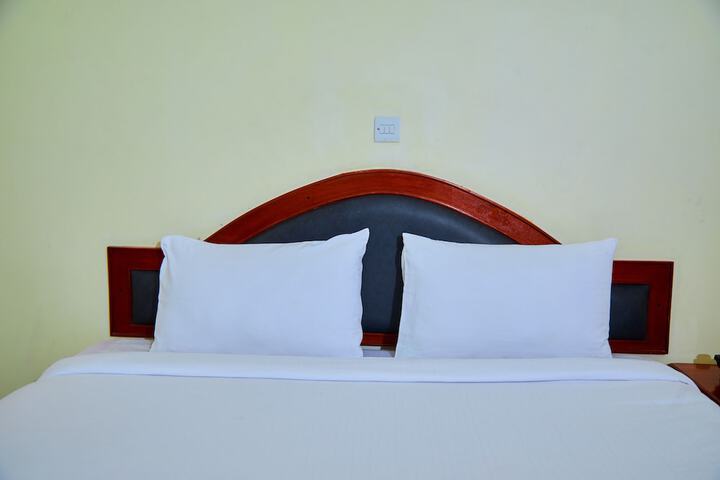 Room 11 of 31