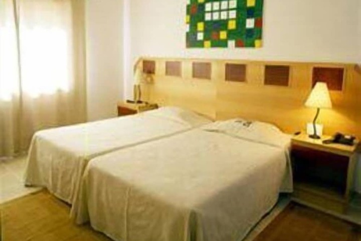Room 7 of 46