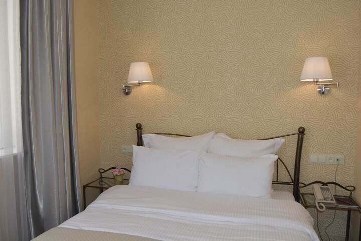 Room 27 of 101
