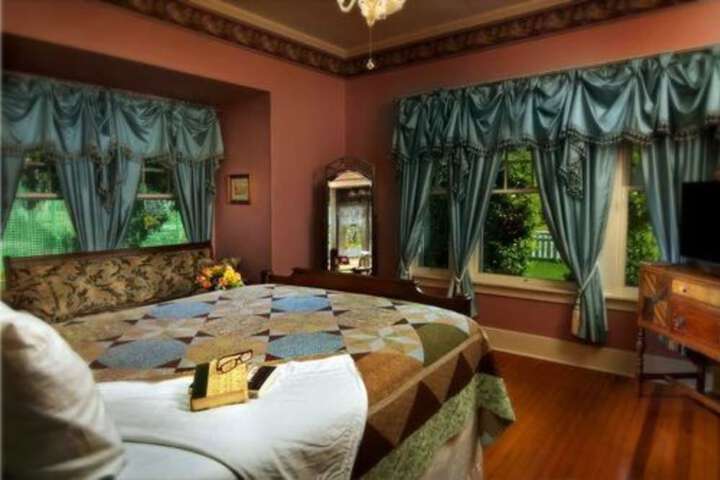 Room 15 of 62