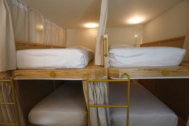 Room 32 of 119