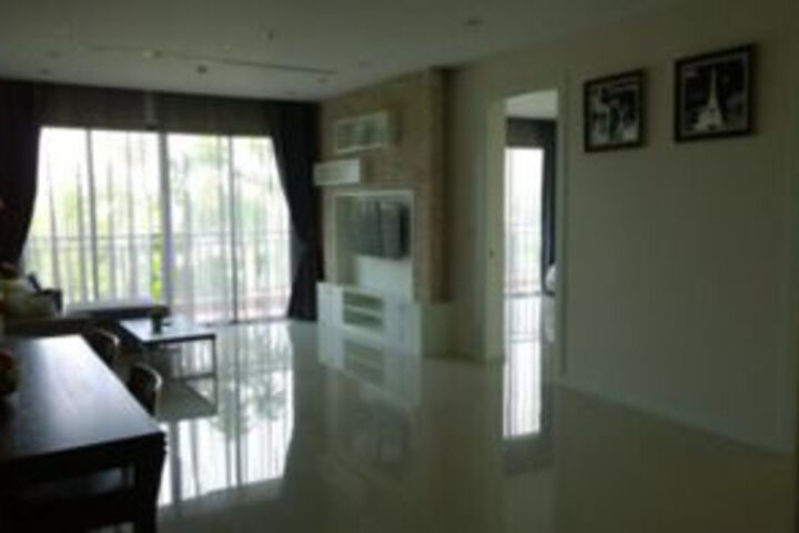 Room 26 of 34