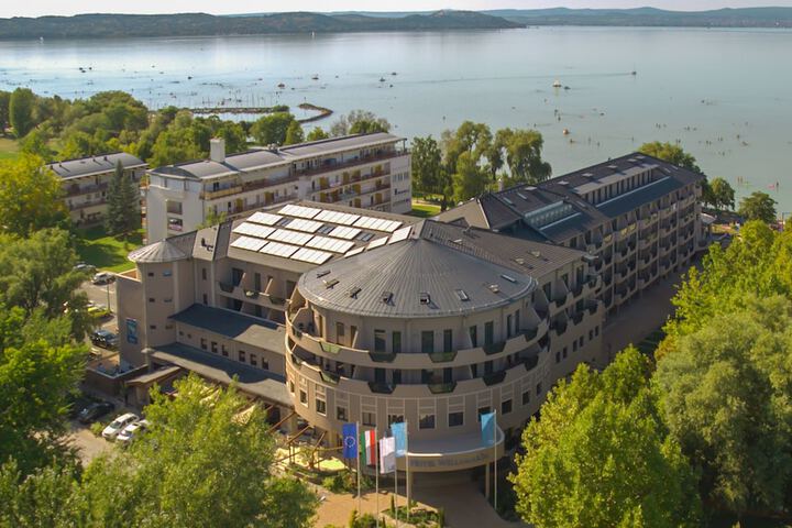 Photo of Wellamarin Hotel