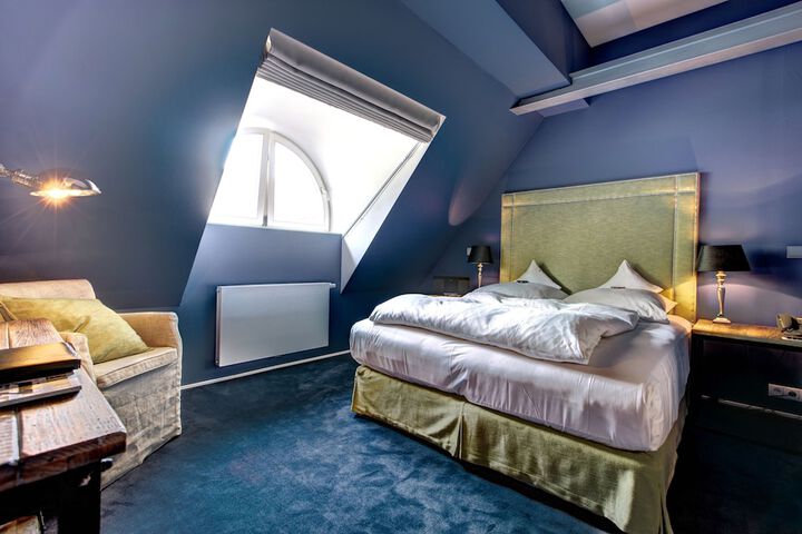 Room 4 of 45