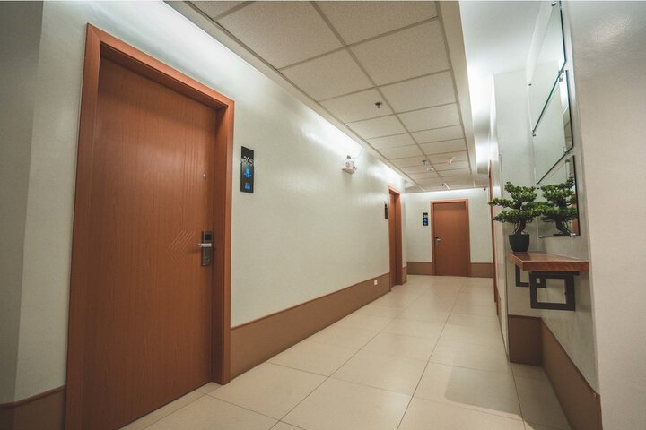 Ballroom/Hall 46 of 55