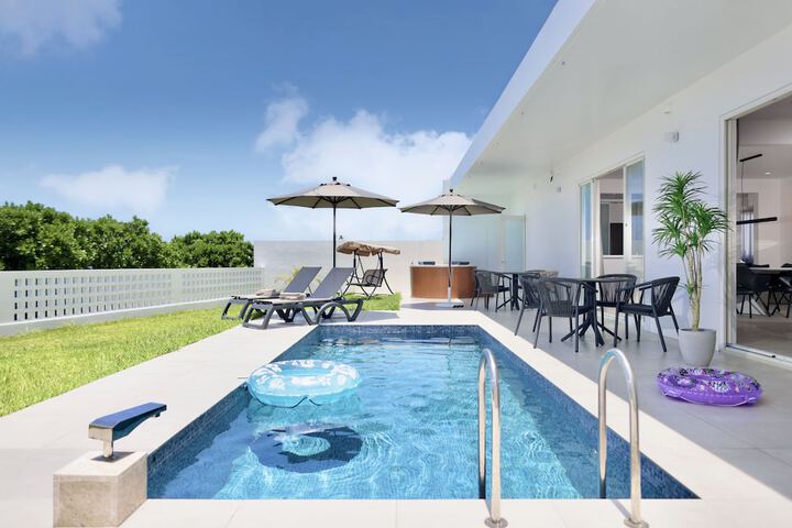 Pool 39 of 64