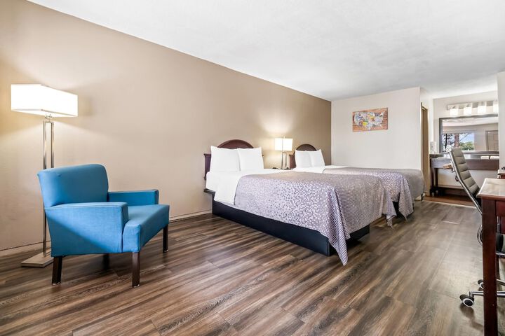Room 15 of 35