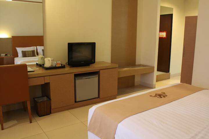 Room 12 of 56