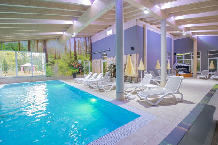 Pool 42 of 87