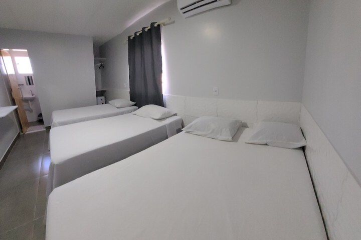 Room 35 of 60
