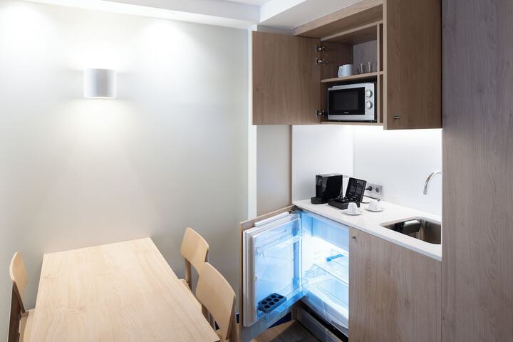 Private kitchenette