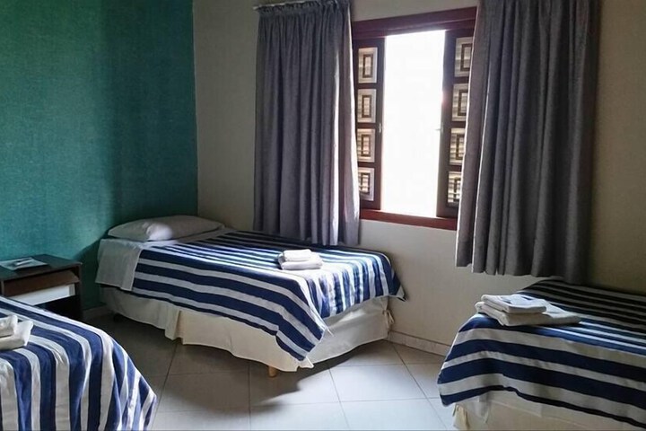 Room 12 of 32