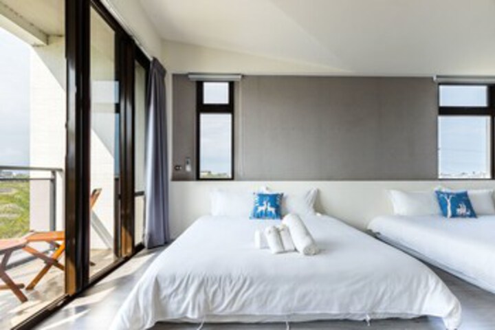 Room 71 of 89