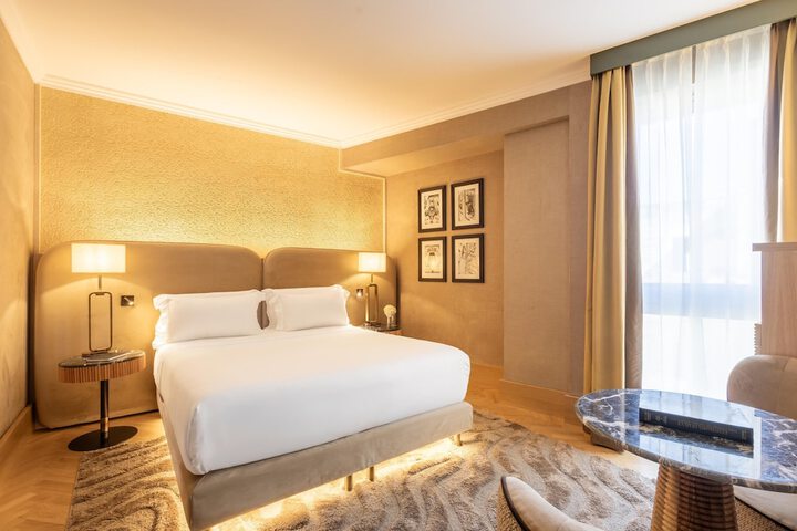 Room 48 of 72