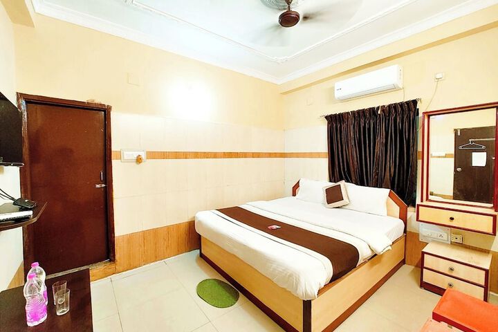 Room 15 of 22
