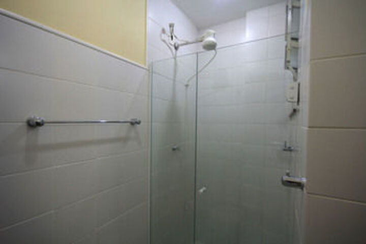 Room 4 of 20