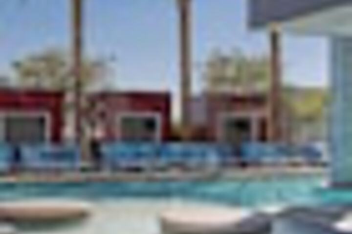 Pool 164 of 252