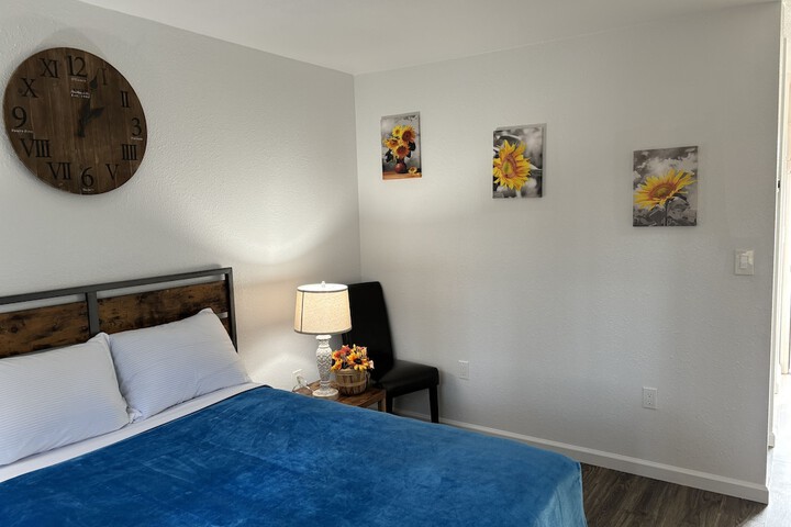 1 Queen Bed (41 of 103)