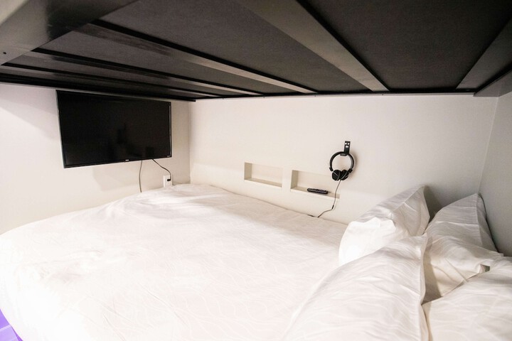 Room 64 of 140