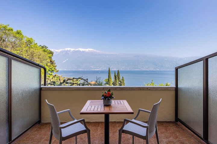 Terrace/Patio 135 of 137