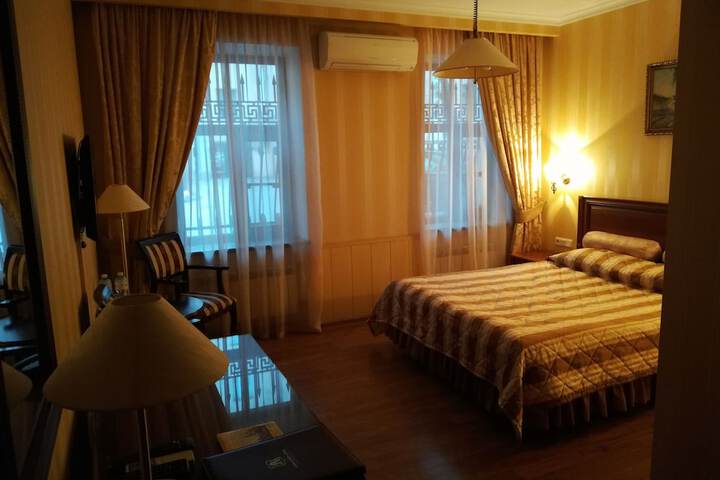Room 22 of 36