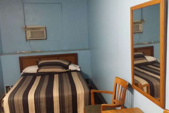 Room 22 of 43
