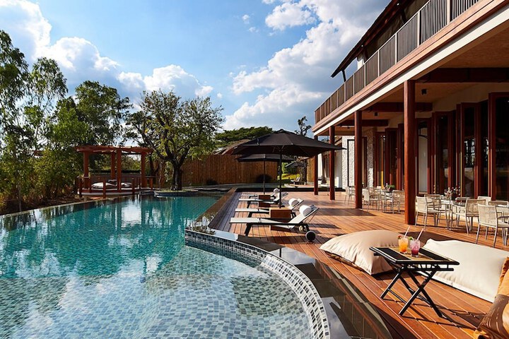 Pool 41 of 64