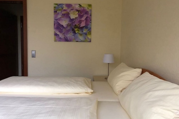 Room 11 of 26