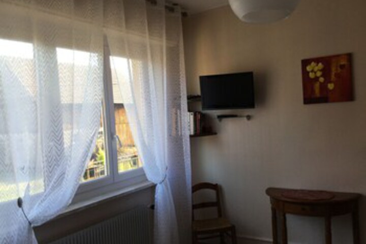 Room 9 of 10